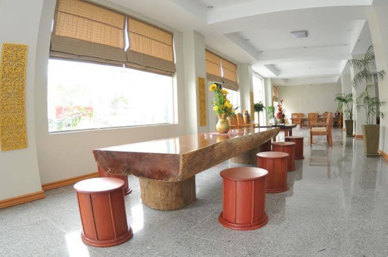 Shwe Phyu Hotel Mandalay Exterior foto