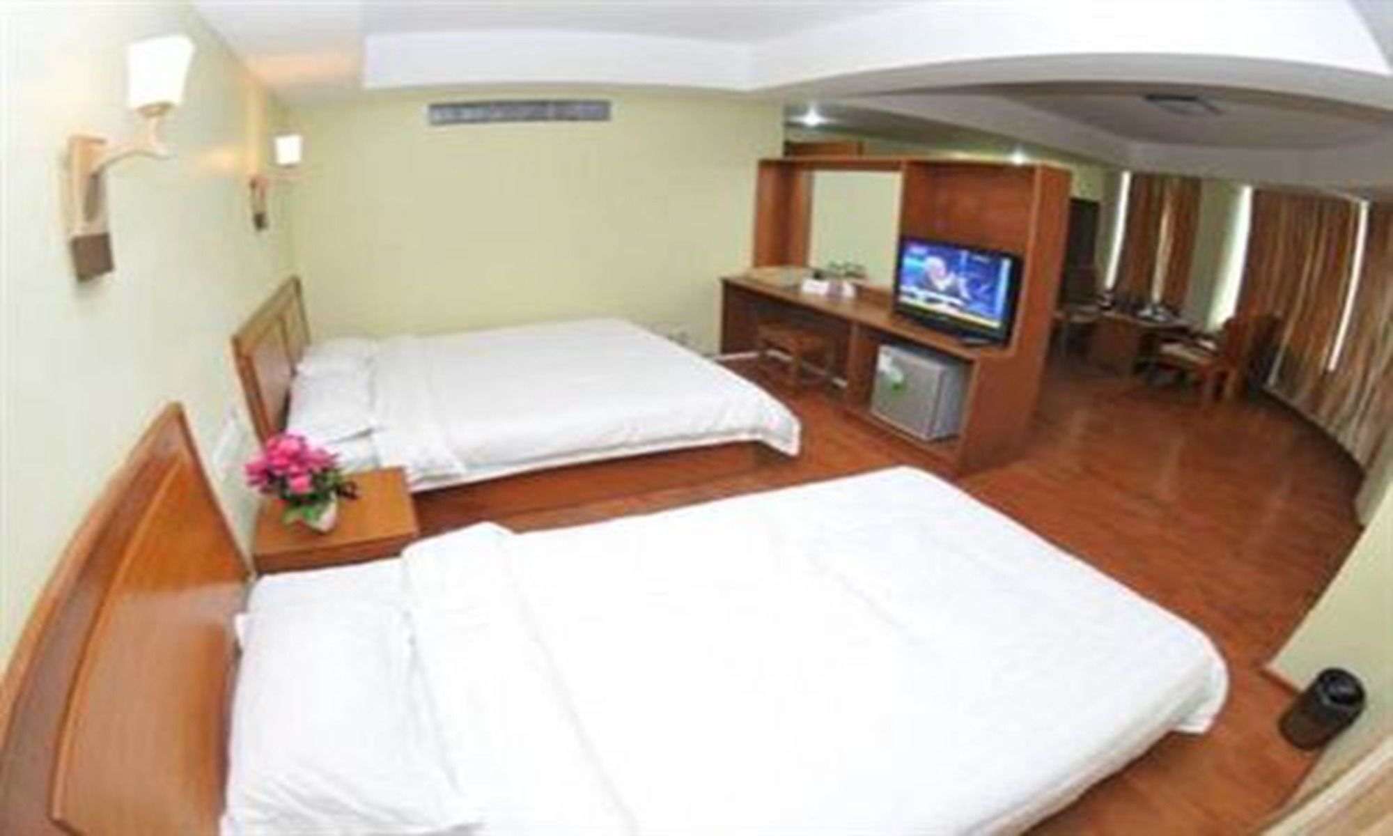 Shwe Phyu Hotel Mandalay Exterior foto