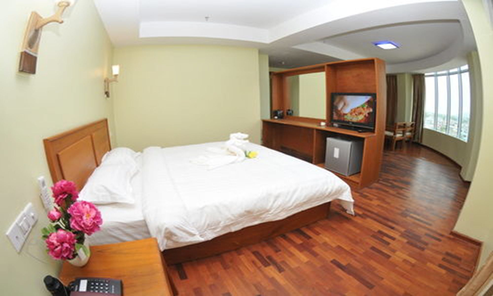 Shwe Phyu Hotel Mandalay Exterior foto